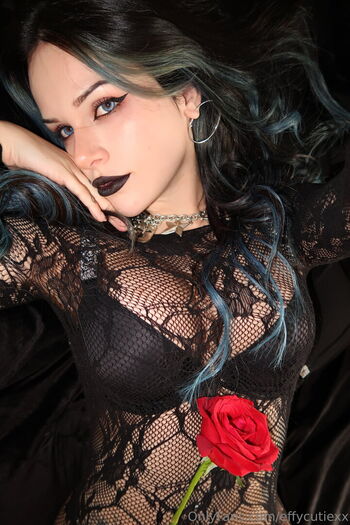 Full leaked Effycutiexx private onlyfans photo