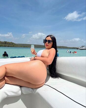Full leaked Eimy contreras page private onlyfans photo