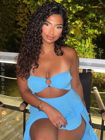 Full leaked Einfachjana private onlyfans photo