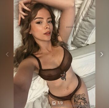 Full leaked Einifox private onlyfans photo