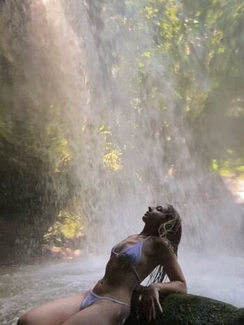 Full leaked Ekhcstab private onlyfans photo