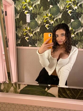 Full leaked Ela kavak page private onlyfans photo