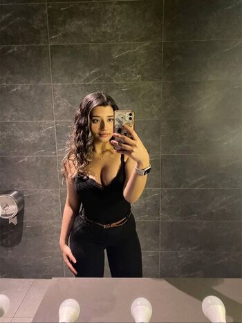 Full leaked Ela kavak page private onlyfans photo