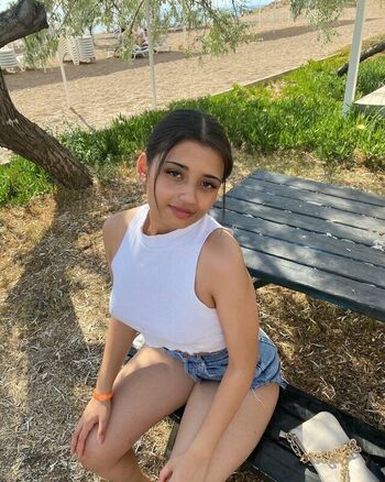 Full leaked Ela kavak page private onlyfans photo