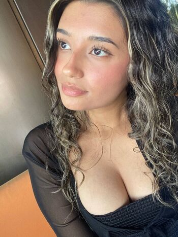 Full leaked Ela kavak private onlyfans photo