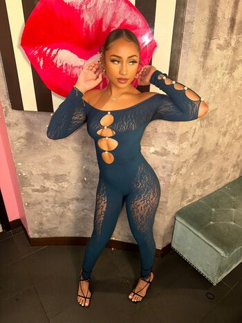 Full leaked Elajustright private onlyfans photo