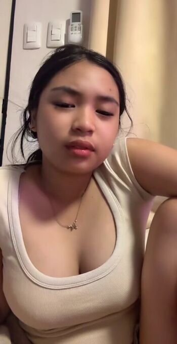 Full leaked Elara lyyy private onlyfans photo