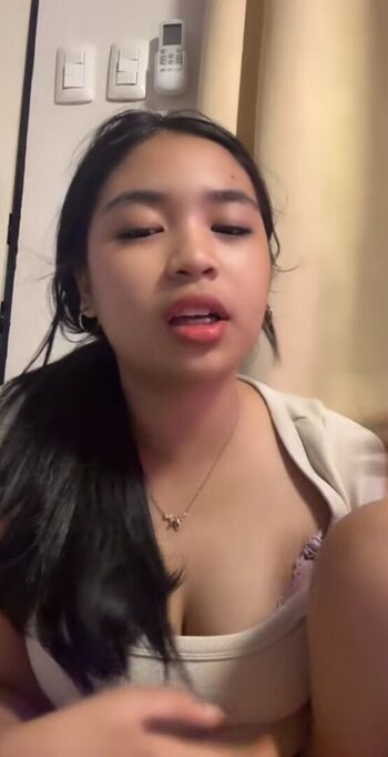 Full leaked Elara lyyy private onlyfans photo
