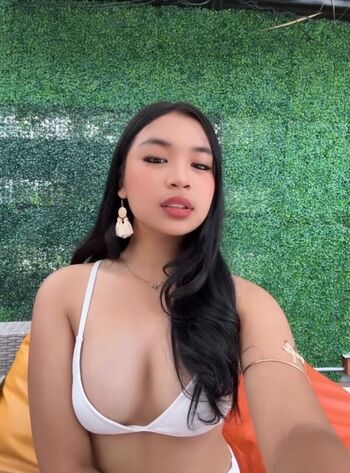 Full leaked Elara lyyy private onlyfans photo