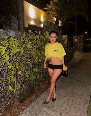 Full leaked Elara private onlyfans photo