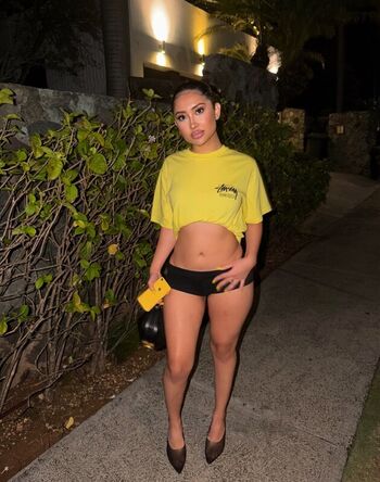 Full leaked Elara private onlyfans photo