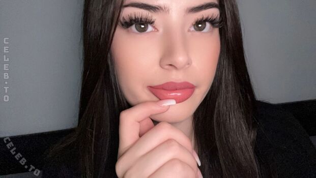 Full leaked Elaraliebtdich private onlyfans photo