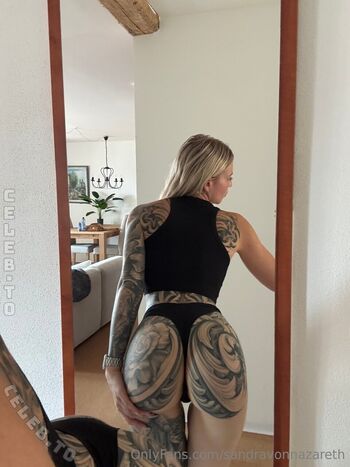 Elena_tight