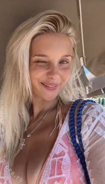 Full leaked Elena zoe page private onlyfans photo