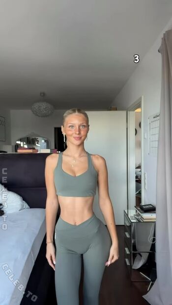 Full leaked Elena zoe private onlyfans photo