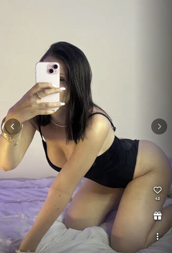 Full leaked Elenamrtn private onlyfans photo