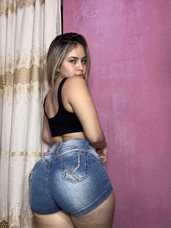 Full leaked Elenveron private onlyfans photo