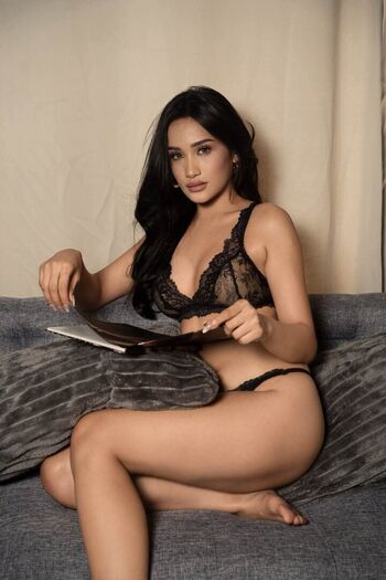 Elenyta Paloma