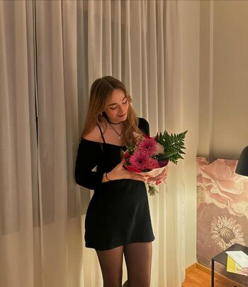 Full leaked Eleonora caressa page private onlyfans photo