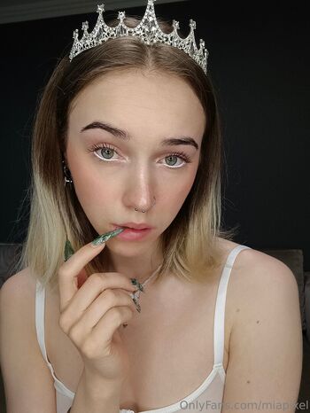 Full leaked Eliamber private onlyfans photo