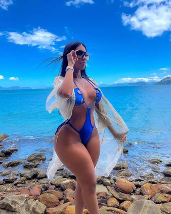 Full leaked Elicaandradee private onlyfans photo