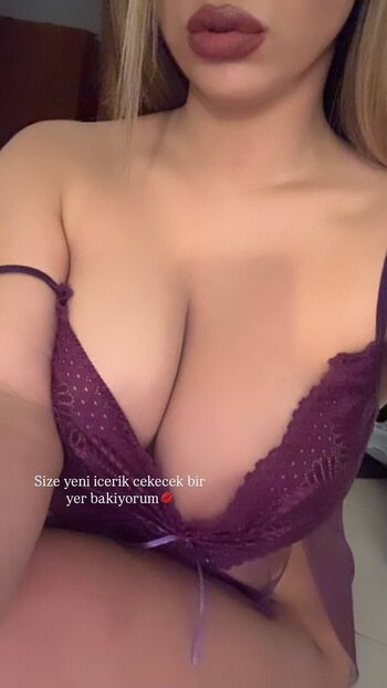 Full leaked Elif karaarslan page private onlyfans photo