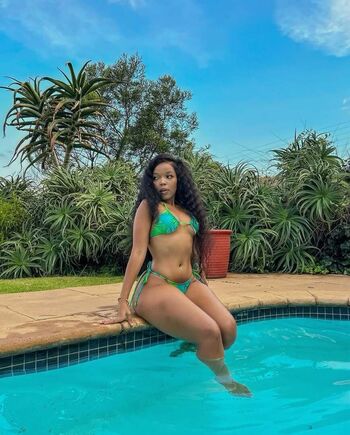 Full leaked Eliizabeth robinson private onlyfans photo