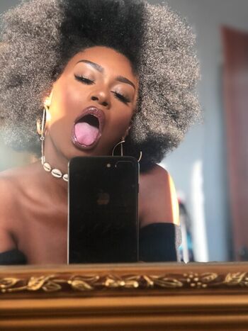 Full leaked Elinda san page private onlyfans photo