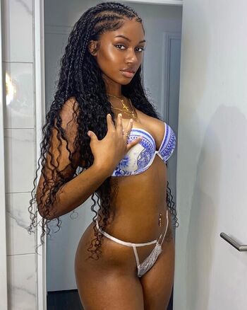 Full leaked Elinda san page private onlyfans photo