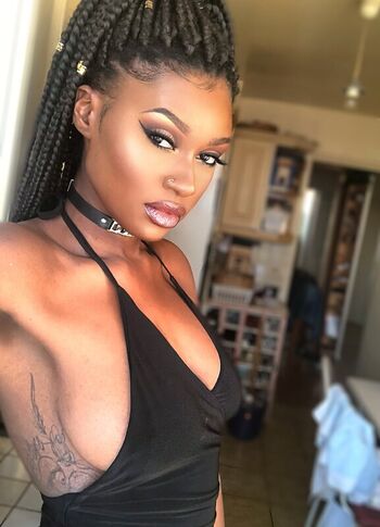 Full leaked Elinda san page private onlyfans photo