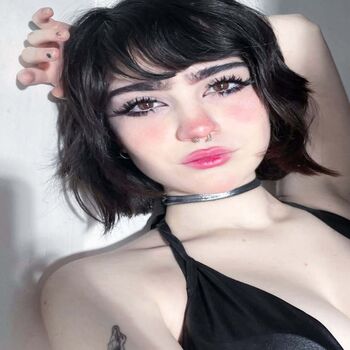 Full leaked Elinoiiddx private onlyfans photo