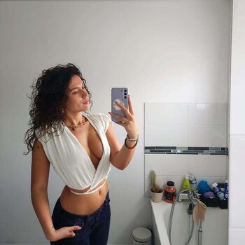 Full leaked Elisa lubineau private onlyfans photo