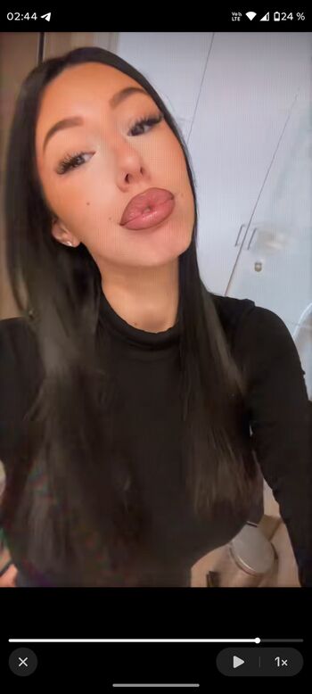 Full leaked Elisaabary private onlyfans photo