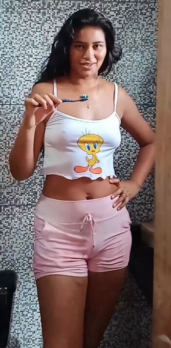 Full leaked Elisane oficial private onlyfans photo