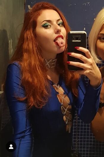 Full leaked Elisaphantom private onlyfans photo