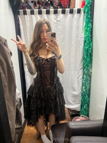 Full leaked Elise laurenne private onlyfans photo