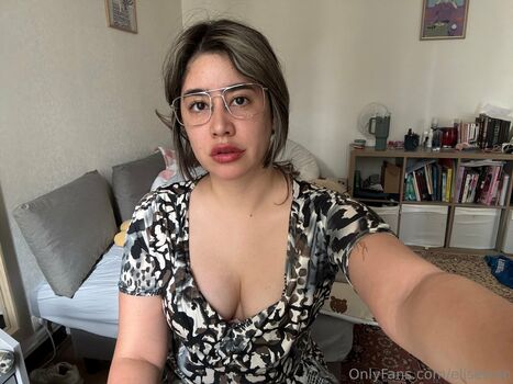 Full leaked Elisetran private onlyfans photo