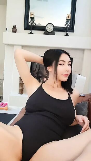 Full leaked Elisetutu private onlyfans photo