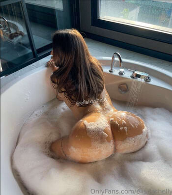 Full leaked Elishashelly private onlyfans photo