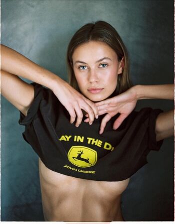 Full leaked Elizabeth jamrozy private onlyfans photo