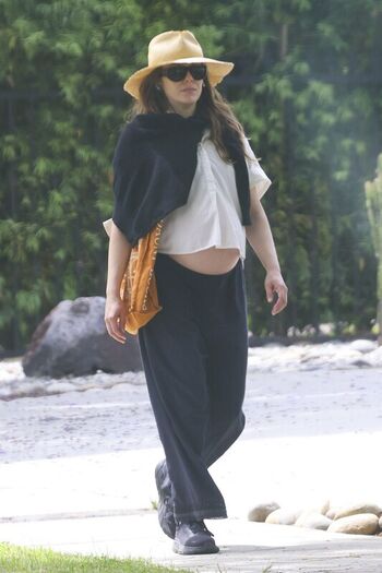 Full leaked Elizabeth olsen  page private onlyfans photo