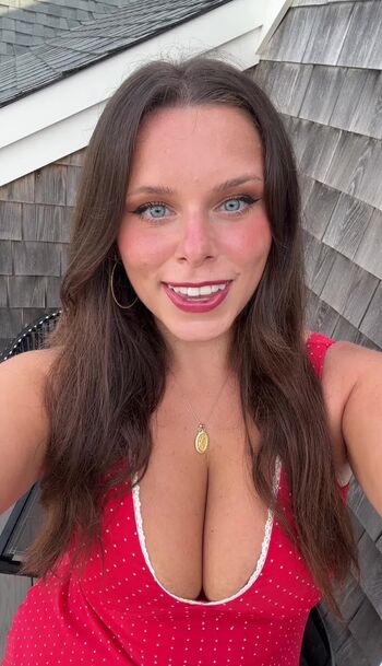 Full leaked Elizabeth owens private onlyfans photo