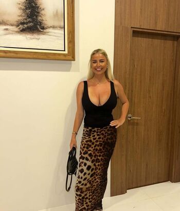 Full leaked Elizabeth taylor private onlyfans photo