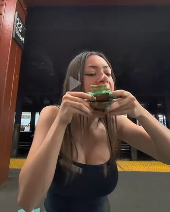Elizabetheatsnyc