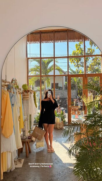 Full leaked Elizabethxpang private onlyfans photo