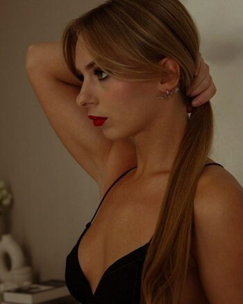 Full leaked Elizavettka private onlyfans photo