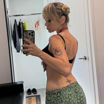 Full leaked Ella ballentine page private onlyfans photo