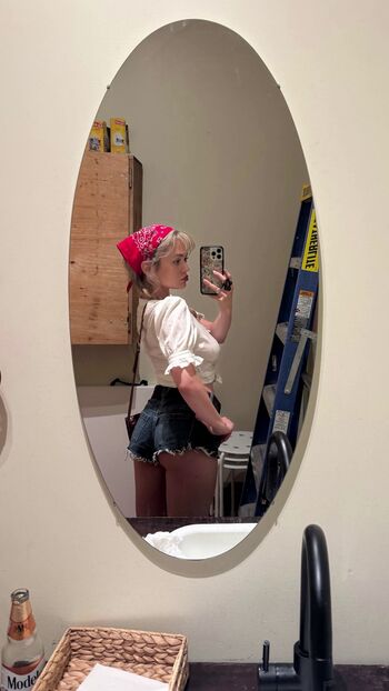 Full leaked Ella ballentine private onlyfans photo