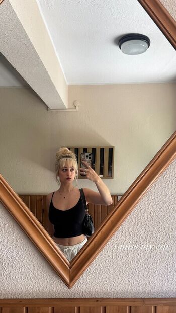 Full leaked Ella ballentine private onlyfans photo