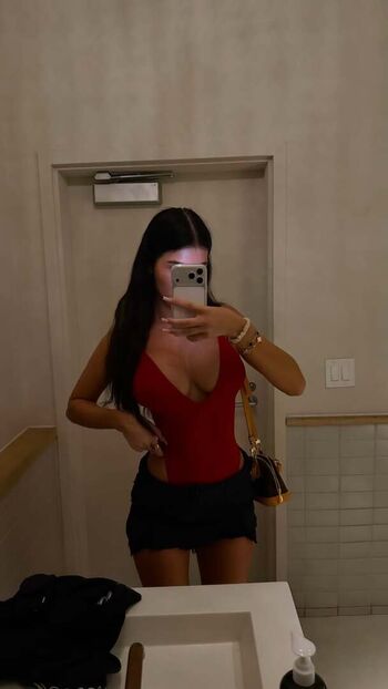 Full leaked Ella bleu private onlyfans photo